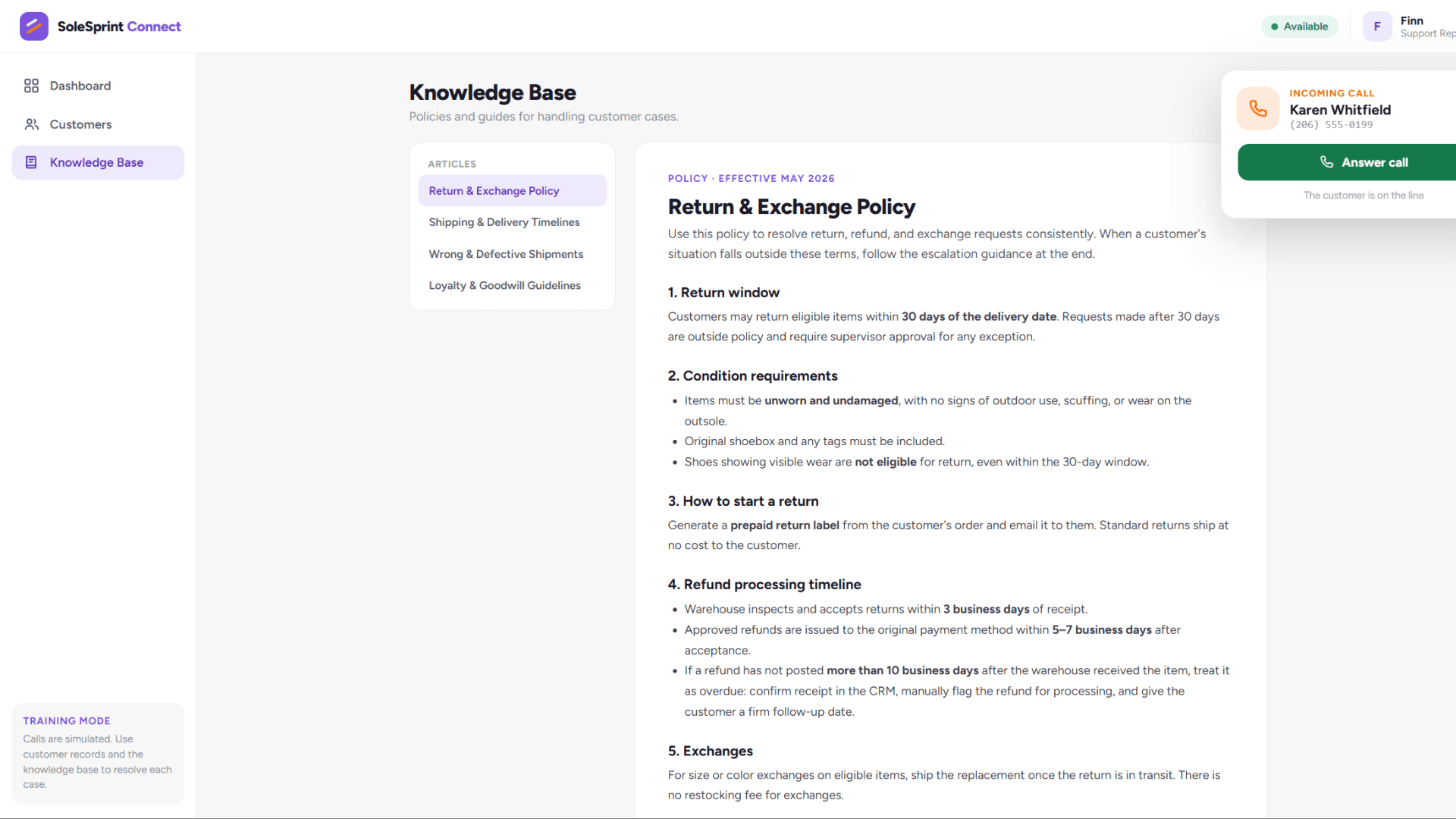 Knowledge base open with an incoming customer call in the SoleSprint CRM